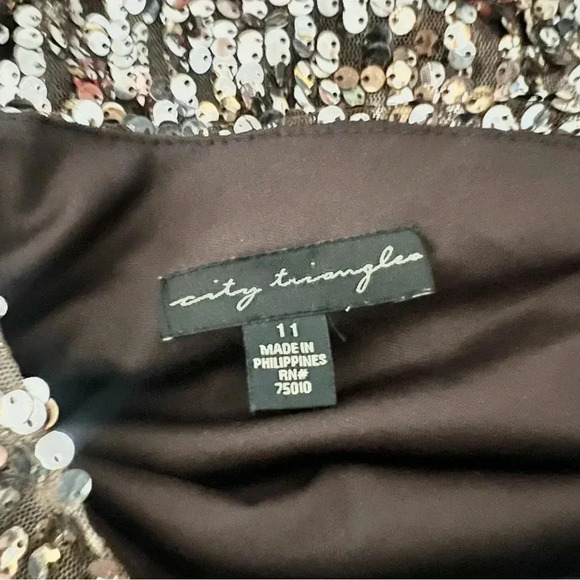 City Triangles One Shoulder Sequins Dress - Picture 3 of 8